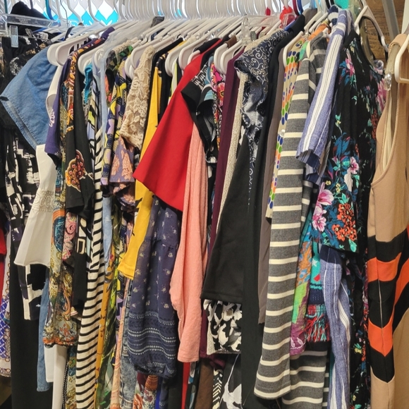 7 For $21! Reseller Lot Mixed Bundle Pants Dress Tops Blazers BELOW WHOLESALE - Picture 5 of 7